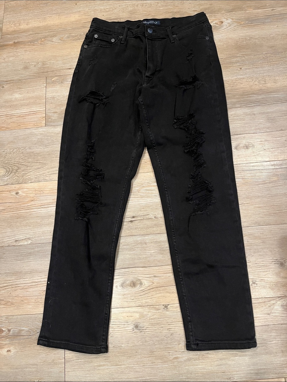 Aeropostale Black Slim Straight Distressed Mom Jeans Size 10R